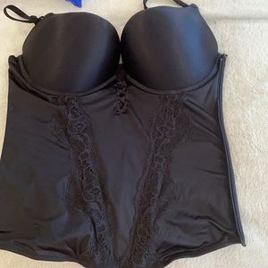 Brand new Victoria’s Secret size 36C cami